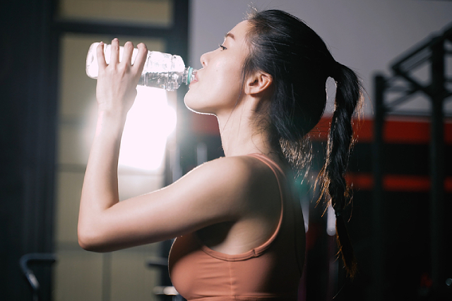 Bottled Or Filtered Water: Which Is Best For Your Health?