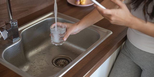 Chlorine in Your Drinking Water: What Are The Risks?