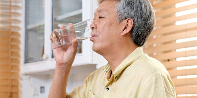 Hydration Tips For Seniors: Staying Healthy As You Age