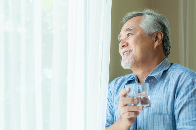 Celebrate Father’s Day With a Stylish Tankless Water Dispenser