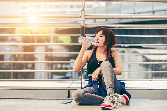 Cold or Hot Water: Which Fuels You Best During Exercise?